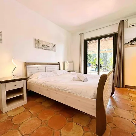 Des Terriers - Privative 6 Personnes Hotel