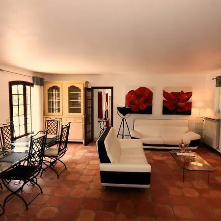 Des Terriers - Privative 6 Personnes ホテル アンティーブ