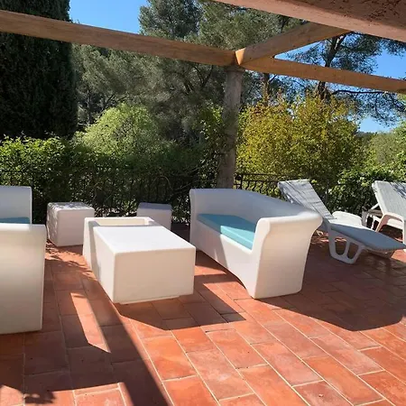 Des Terriers - Privative 6 Personnes 4*
